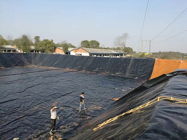 為垃圾填埋場防滲膜的鋪設(shè)制定“戰(zhàn)略布局” 為垃圾填埋場防滲膜的鋪設(shè)制定“戰(zhàn)略布局”