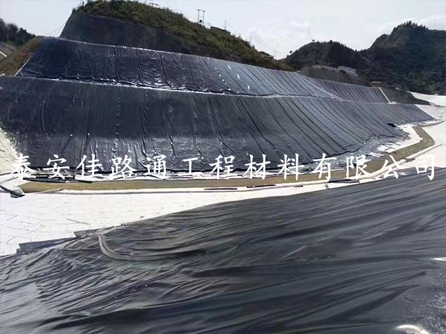 專注垃圾填埋場(chǎng)防滲土工膜施工技術(shù)要求 專注垃圾填埋場(chǎng)防滲土工膜施工技術(shù)要求
