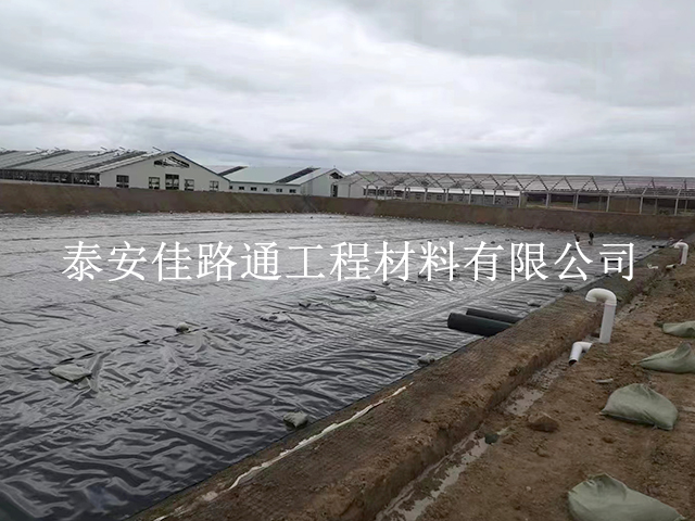 HDPE防滲土工膜施工建設(shè)前要進(jìn)行質(zhì)量把控 HDPE防滲土工膜施工建設(shè)前要進(jìn)行質(zhì)量把控
