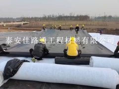 污水處理防滲膜該如何提高整體防滲效果？