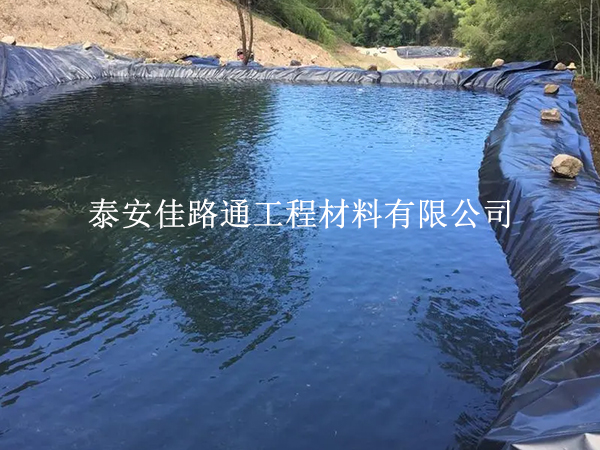 魚(yú)塘防滲膜頂破能力測(cè)試:探索新材料的堅(jiān)韌與可靠性 魚(yú)塘防滲膜頂破能力測(cè)試:探索新材料的堅(jiān)韌與可靠性