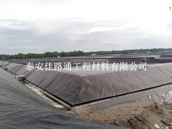 垃圾填埋場(chǎng)防滲膜購(gòu)買(mǎi)：關(guān)鍵注意事項(xiàng)，輕松打造綠色屏障