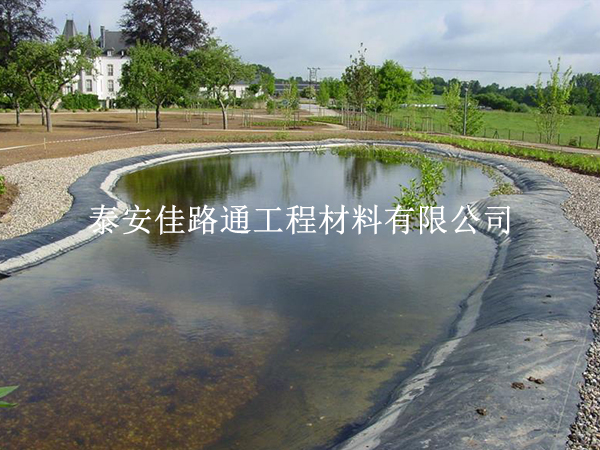 如何提高垃圾填埋場(chǎng)防滲膜鋪設(shè)效率 如何提高垃圾填埋場(chǎng)防滲膜鋪設(shè)效率