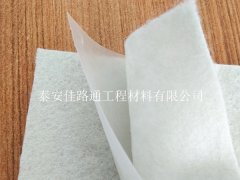 養(yǎng)殖防滲膜鋪設(shè):對(duì)環(huán)境要求的深度解讀