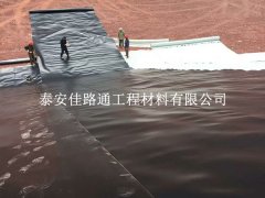 污水處理防滲膜損壞，這 5 大自然因素是主要原