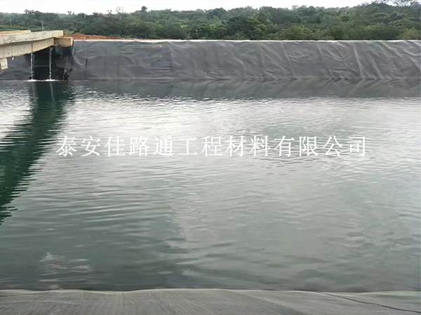 垃圾填埋場(chǎng)防滲膜總破損？6 大根源一次說(shuō)清