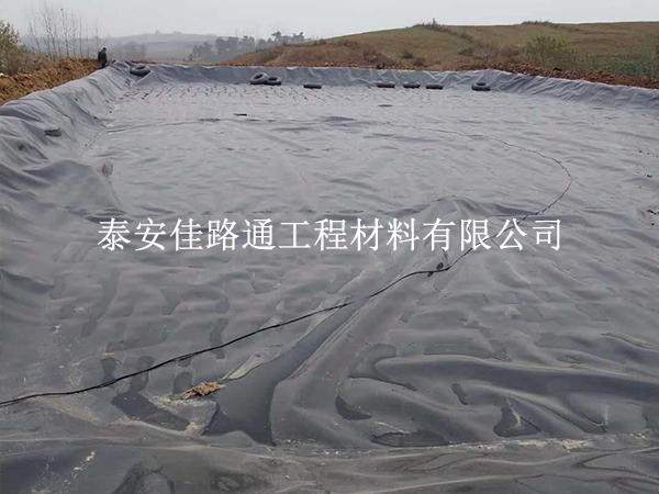 人工湖防滲膜效果差？6 大原因讓防滲功能 “打折”