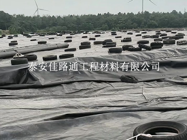 垃圾填埋場防滲膜焊接前后管控要點:筑牢焊縫防滲屏障 垃圾填埋場防滲膜焊接前后管控要點:筑牢焊縫防滲屏障