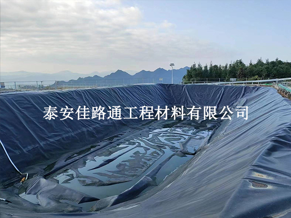蓄水池防滲膜焊不好等于白干！這套無(wú)縫焊接手法值得收藏