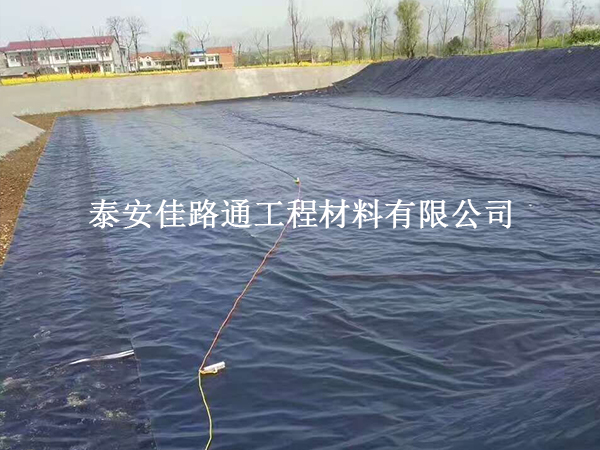 養(yǎng)殖防滲膜真假一測便知！教你幾招在工地現(xiàn)場就能辨別