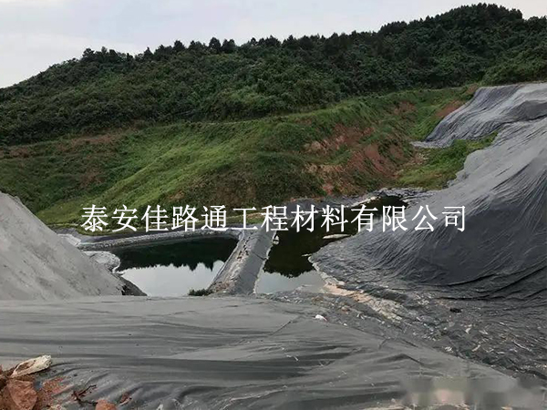 尾礦庫防滲膜延伸率總不達(dá)標(biāo)？這幾個關(guān)鍵因素