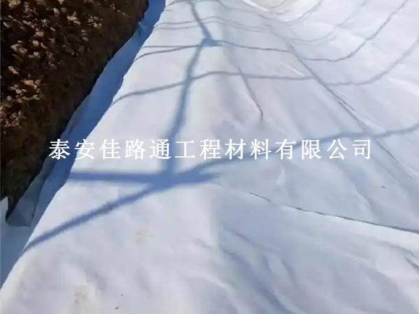 道路養(yǎng)護鋪土工布，工藝選不對等于白干！這套
